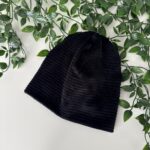 „čierná menčestrová čiapka dvojvrstvová – handmade“